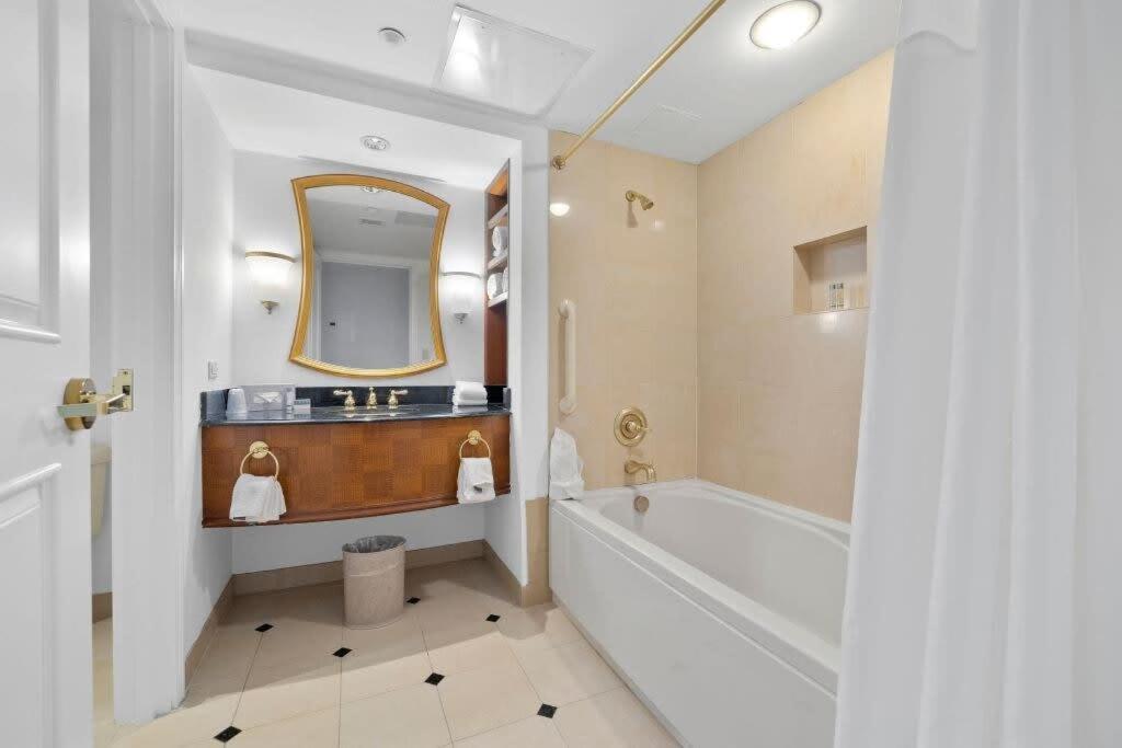 Bold Boardwalk 2br 3ba By Cozysuites Apartment Atlantic Stadt